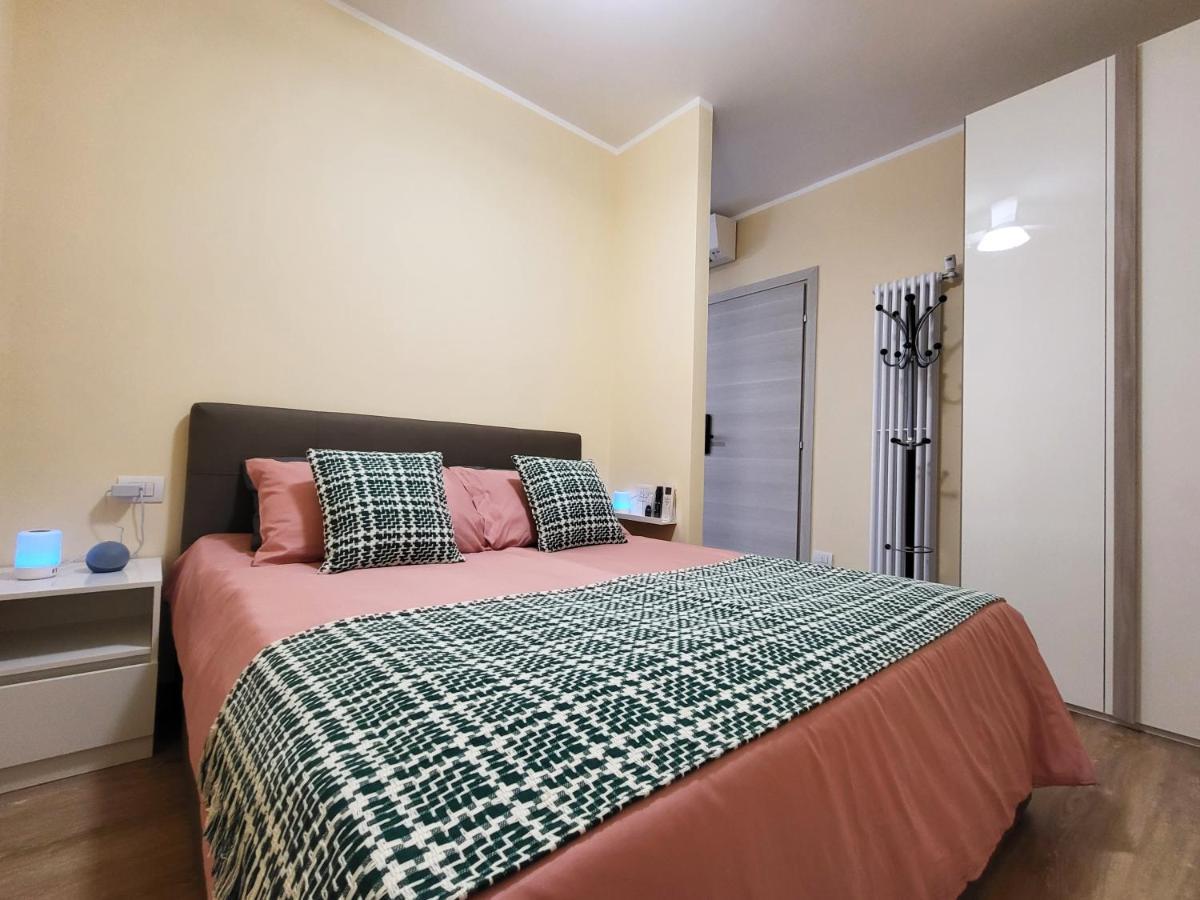 Casa Lariana Apartment Леко Екстериор снимка