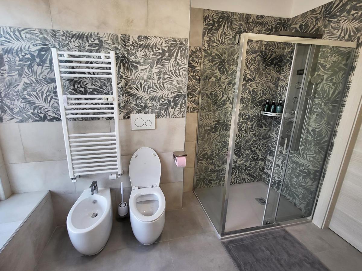 Casa Lariana Apartment Леко Екстериор снимка